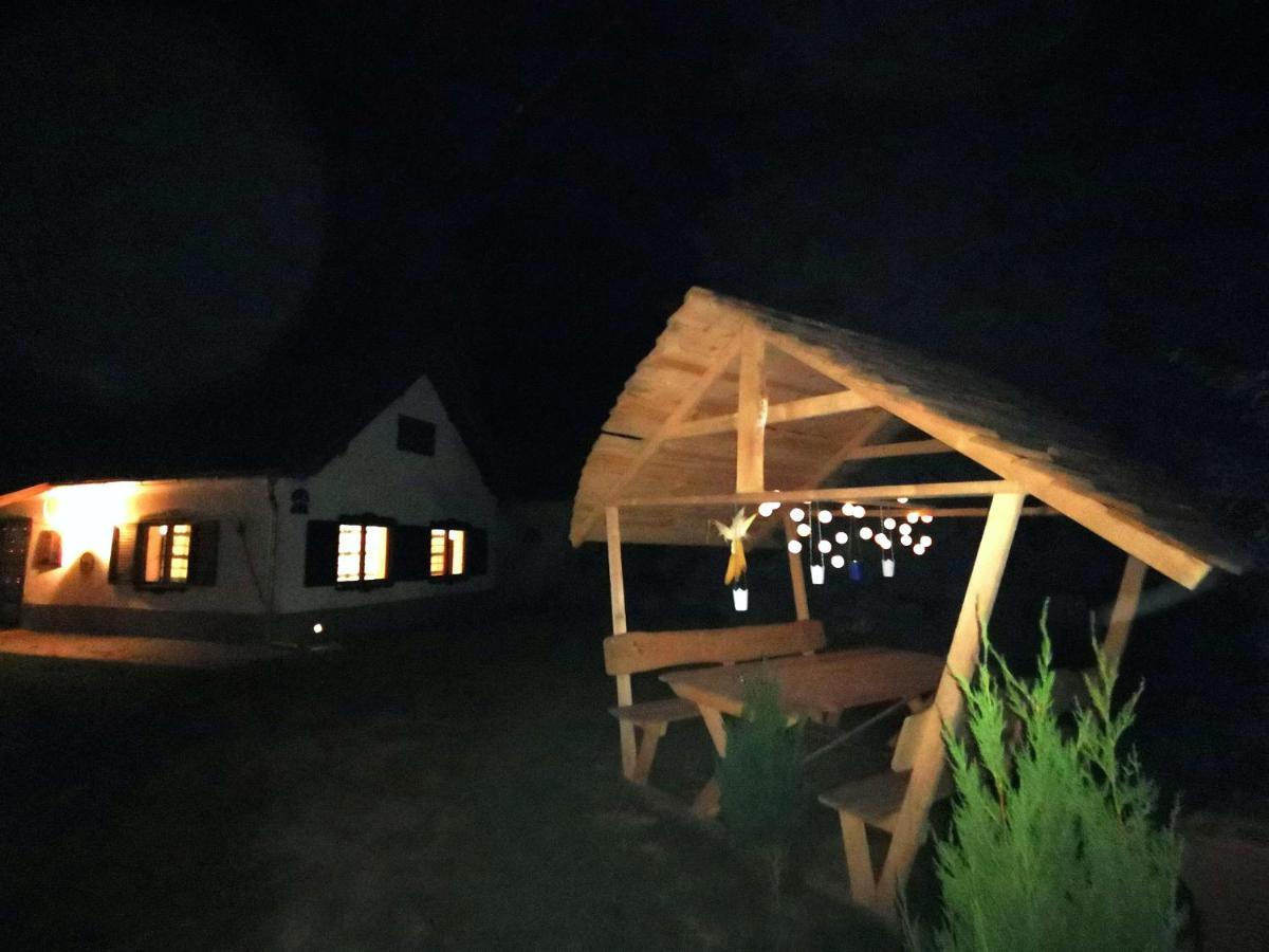 Hegyhátszentjakab Orseg Kincse旅馆 外观 照片
